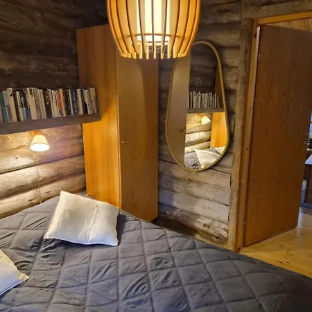 Peaceful 5br Lakeside | Sauna & Fireplace Villa Ruka